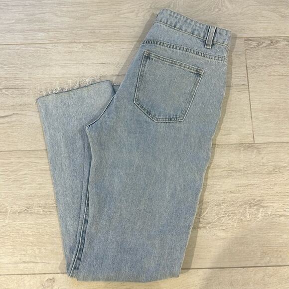 Superdown Dylan Distressed Light Blue Denim Jeans - Trendy & Chic! - Picture 5 of 12
